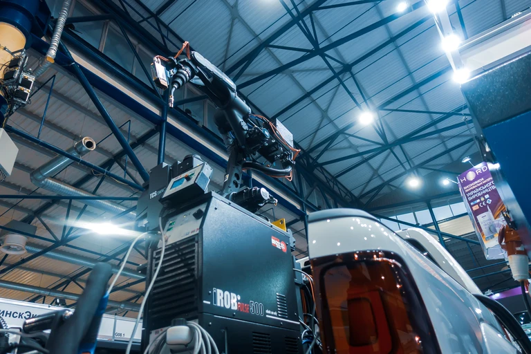 KOMPLETNÍ SORTIMENT ABICOR BINZEL – svařovací technologie, která spojuje. Po celém světě!